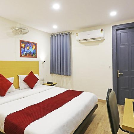 Hotel Twamev Residency Uttam Nagar Couple Friendly Делхи Екстериор снимка
