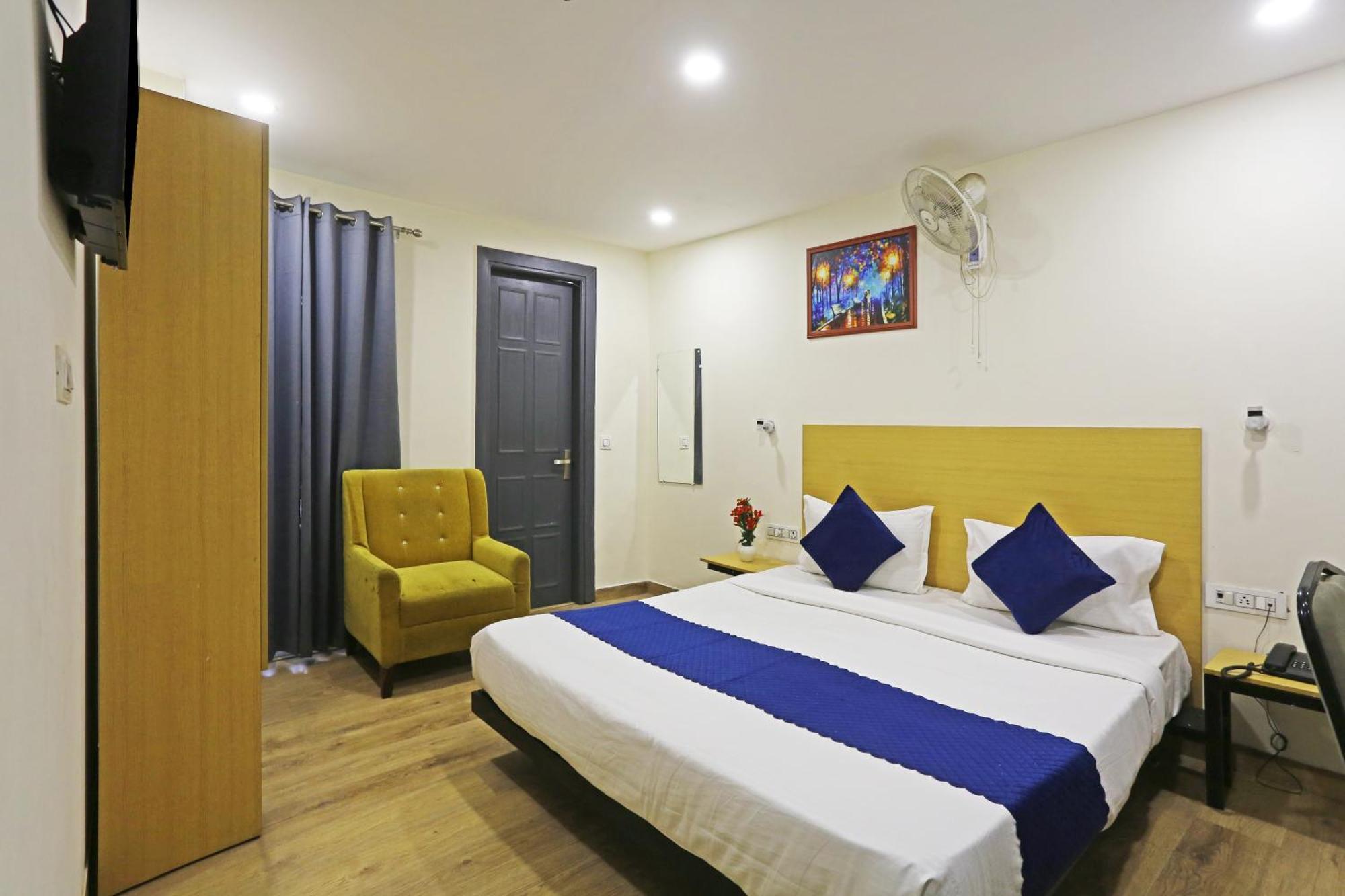 Hotel Twamev Residency Uttam Nagar Couple Friendly Делхи Екстериор снимка