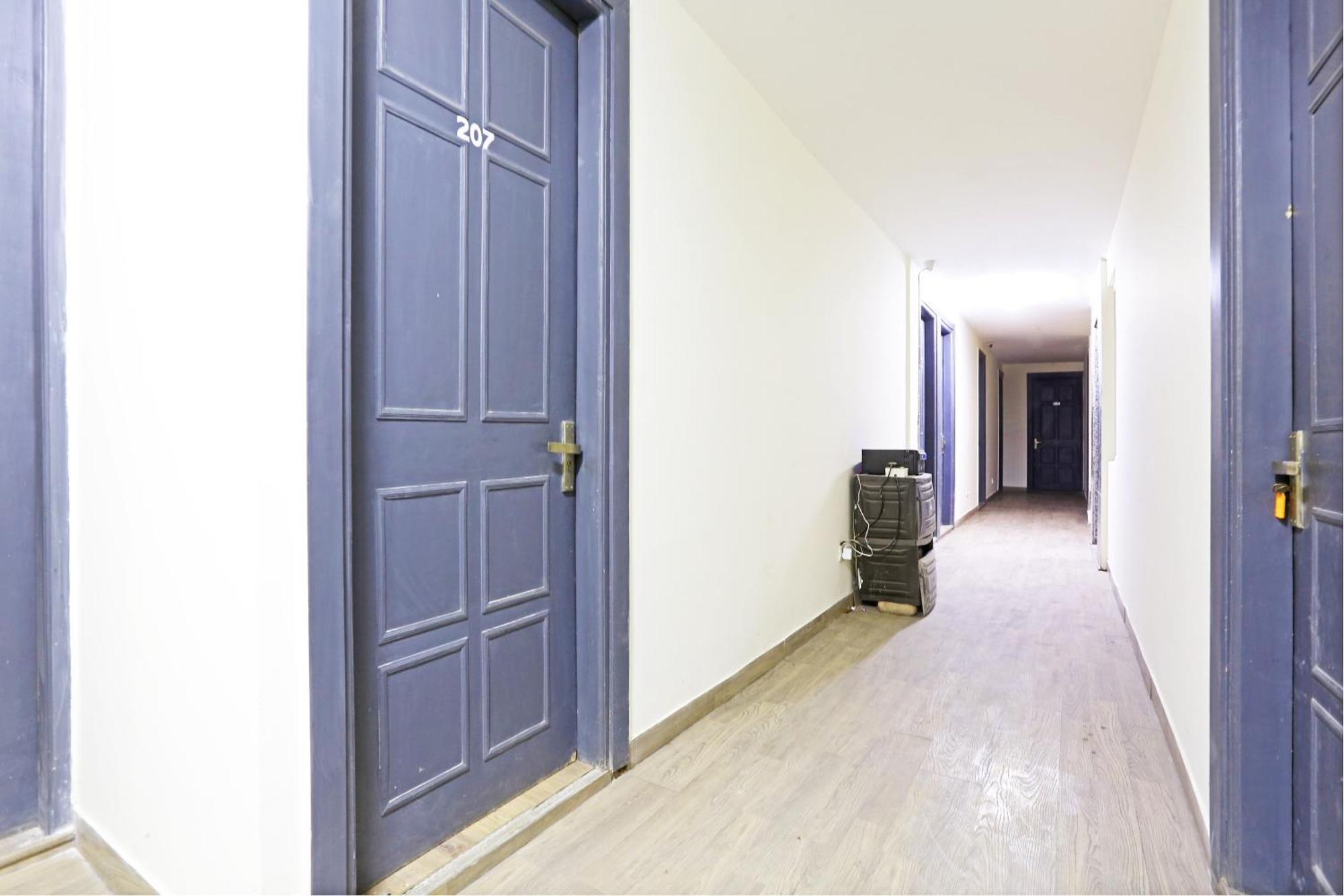 Hotel Twamev Residency Uttam Nagar Couple Friendly Делхи Екстериор снимка