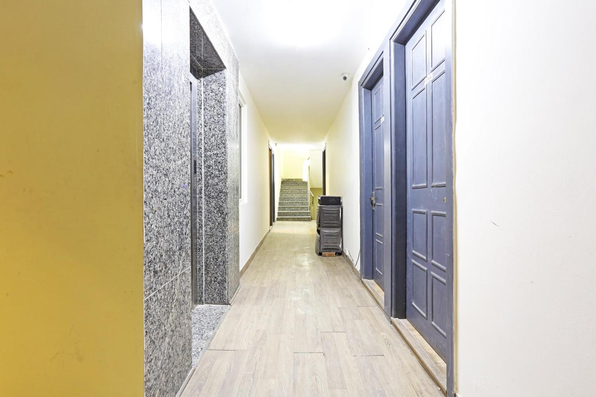 Hotel Twamev Residency Uttam Nagar Couple Friendly Делхи Екстериор снимка