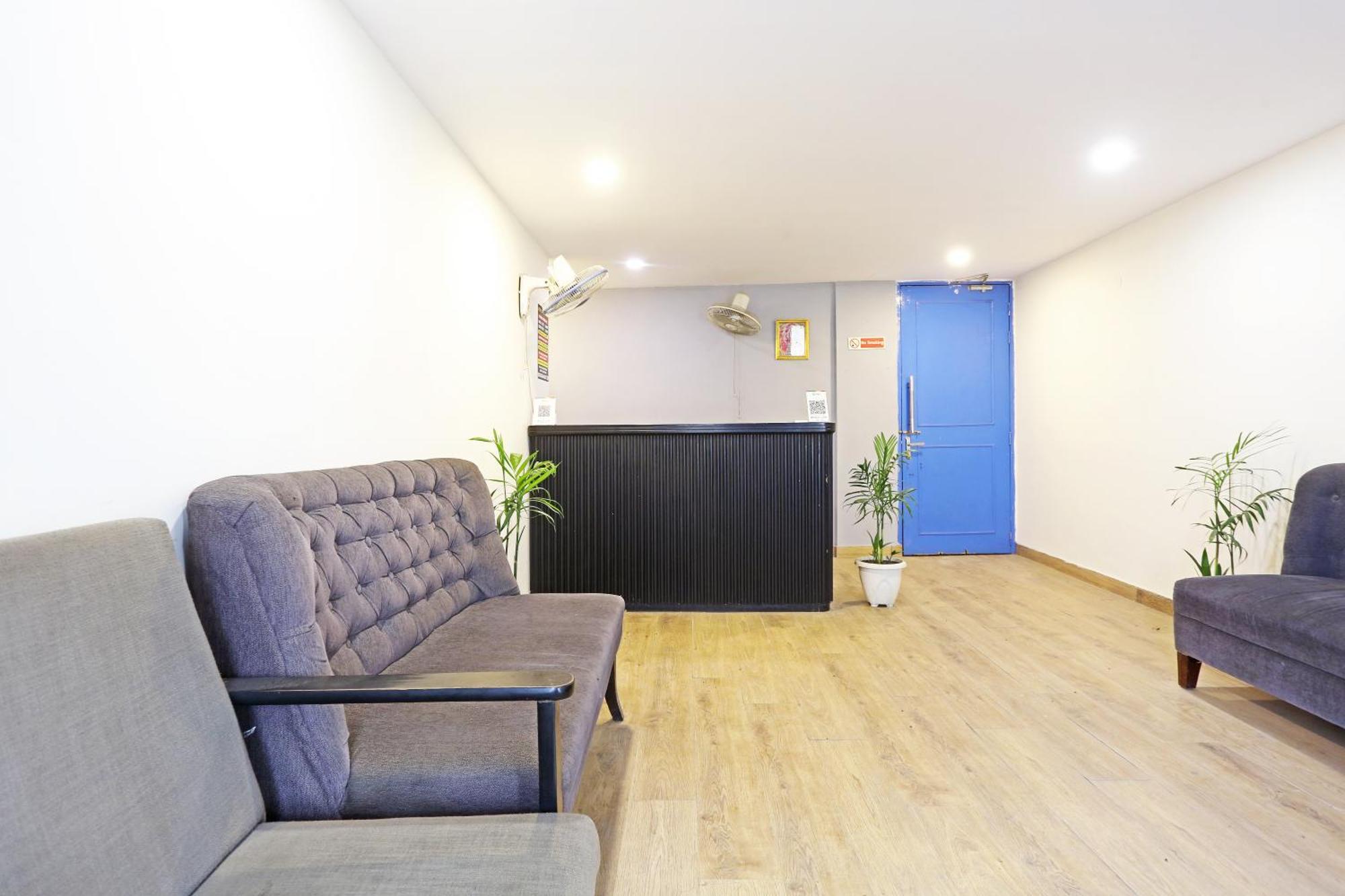 Hotel Twamev Residency Uttam Nagar Couple Friendly Делхи Екстериор снимка